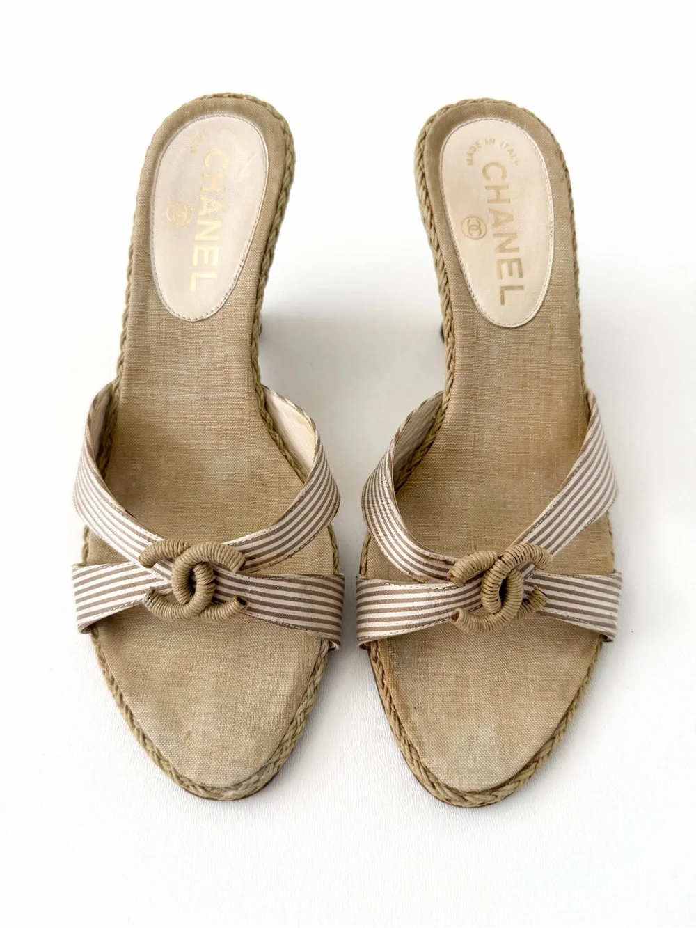 CHANEL | Vintage CC Logo Espadrille Wedge Sandal Slide Beige Cream EU 37.5